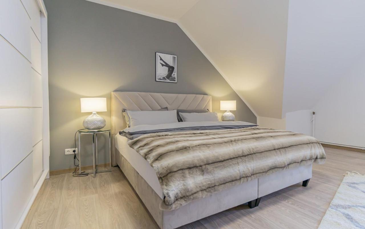 Altstadtapartment, 80 Qm,2 Schlafzimmer,Parkplatz,Netflix Κότμπους Εξωτερικό φωτογραφία